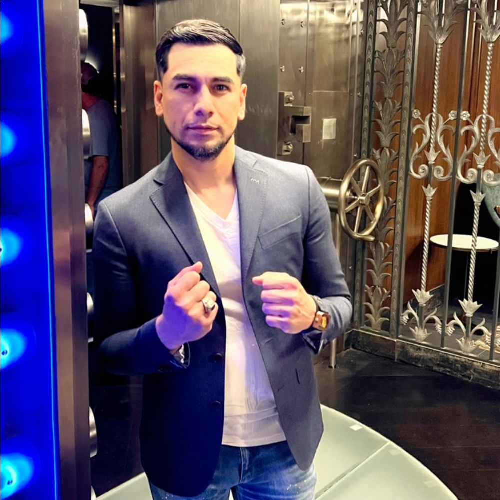 Meet your Posher, Juan
